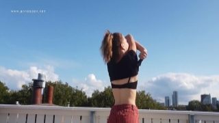 Anne Eden - Shy Girl fuck on Rooftop and getting caught