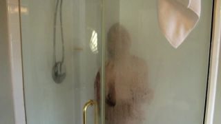 MaxineX - Taking A Shower After The Orgy