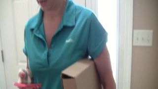 HouseWifeKelly - Fedex